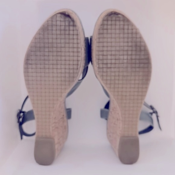 Reba Platform Leather and Cork Sandals Size 9 - EUC - Picture 10 of 12